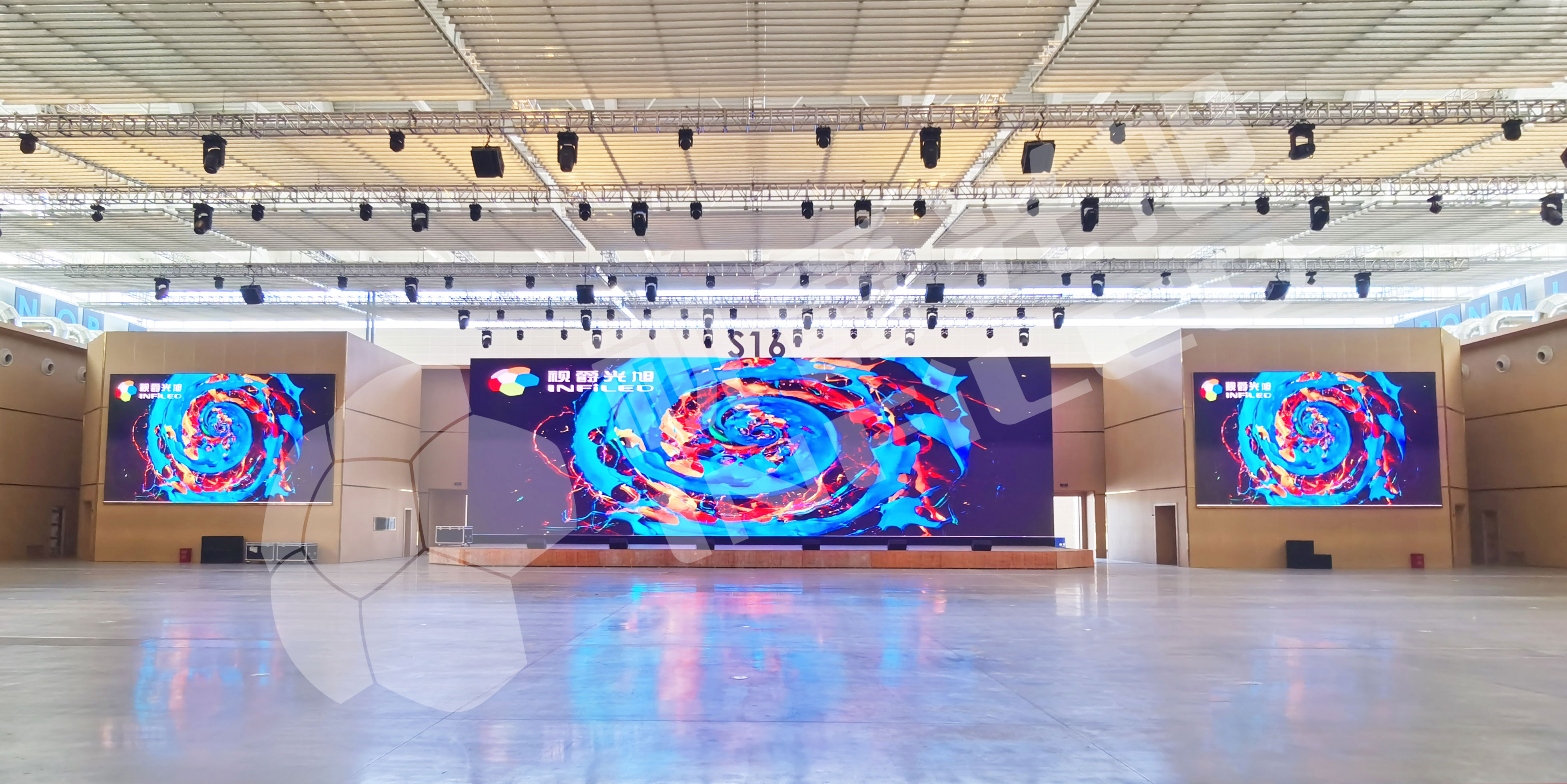视爵光旭为国家会展中心（天津）设计安装的LED显示正式点亮 2