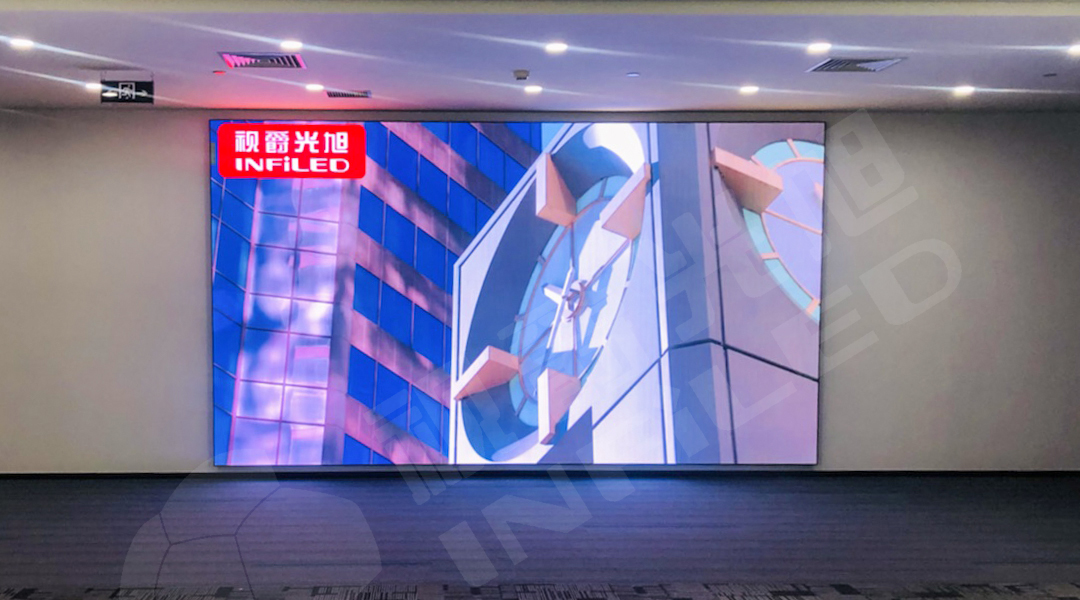由视爵光旭为国泰君安证券打造的一块超薄4K高清小间距LED显示屏在上海城创中心大楼内正式点亮