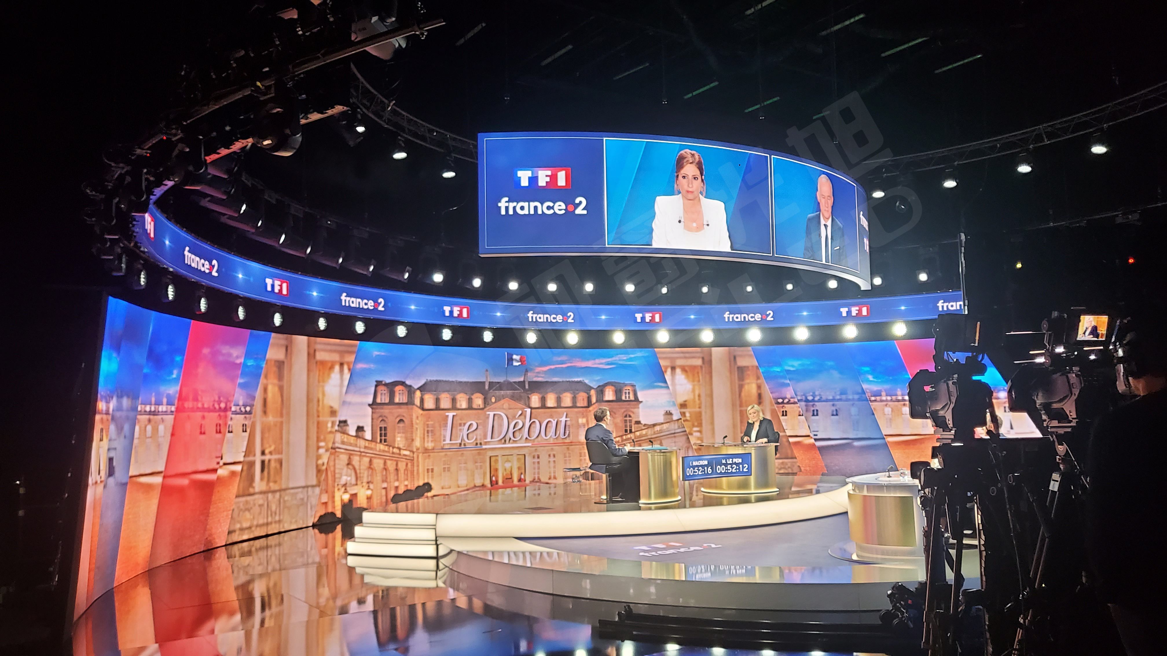 视爵光旭为2022法国总统大选电视辩论舞台提供LED显示屏支持